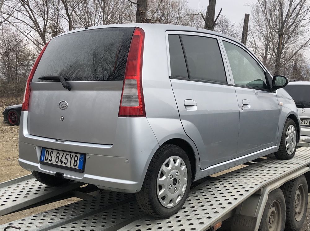 Daihatsu cuore 1.0 i на части .