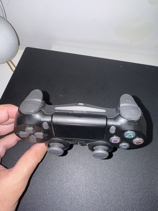 Consola Sony PlayStation 4 Pro + controller + 4 jocuri