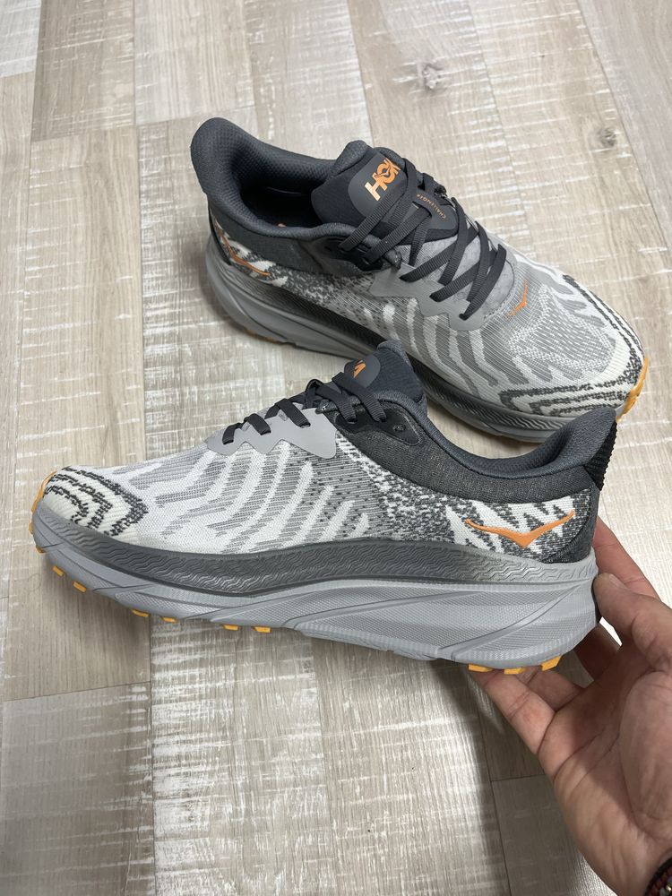 Hoka one challenger atr7. 41,42,43,44,45