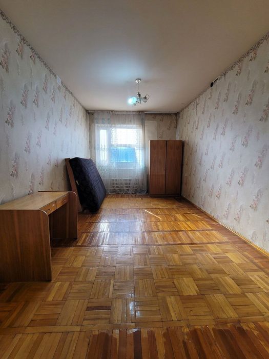 Продаётся квартира. Юнусабад 2 2/4/4