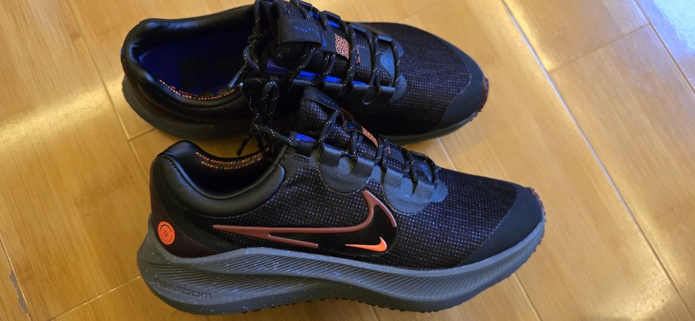 Nike zoom winflo 8 Shield 42,5