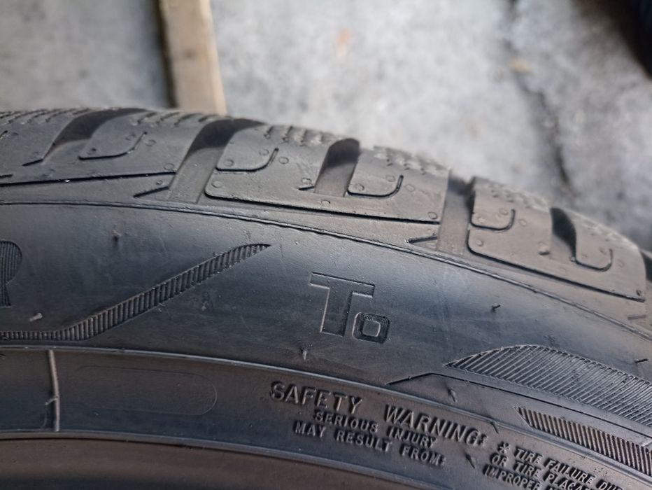 4 anvelope de iarna ca si noi Goodyear 255/45 R19 2xdot 2522 2xdot4021