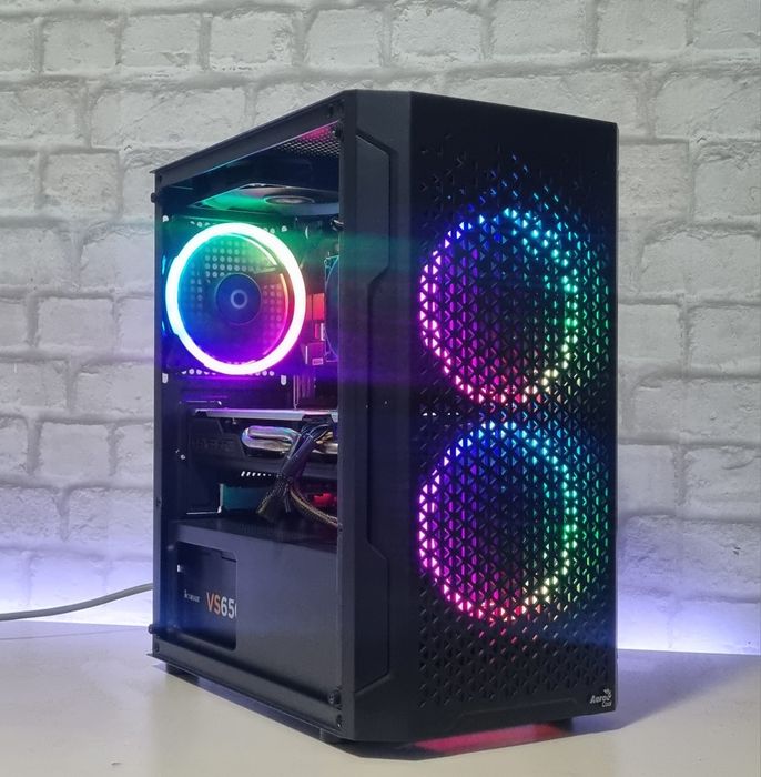 Unitate PC Gaming: Ryzen 5 3600/16GB RAM/RX 580 8GB/256SSD/1TB HDD/rgb