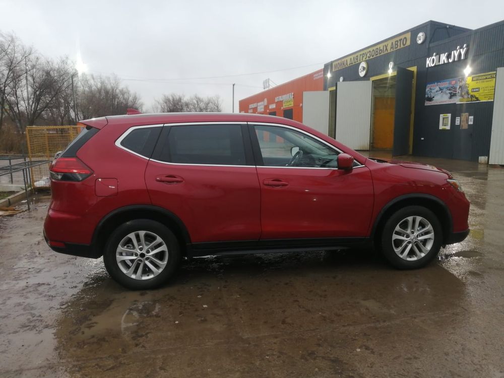 Nissan Rogue 2016 продается или обмен на квартиру