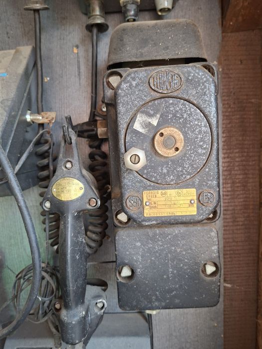 Telefon vechi industrial.