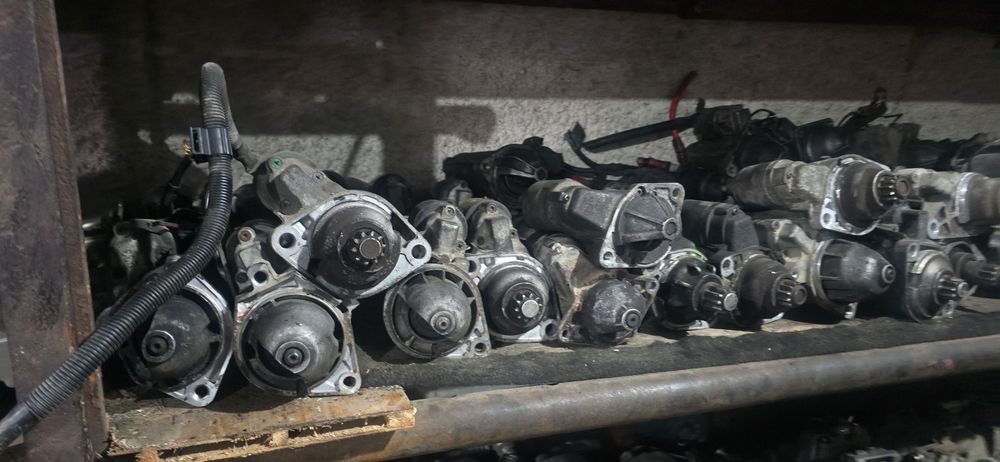 Продавам стартери за автомобили