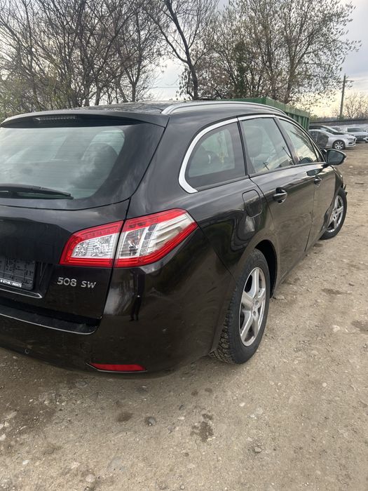 Haion, bară spate, stopuri Peugeot 508 SW 2011