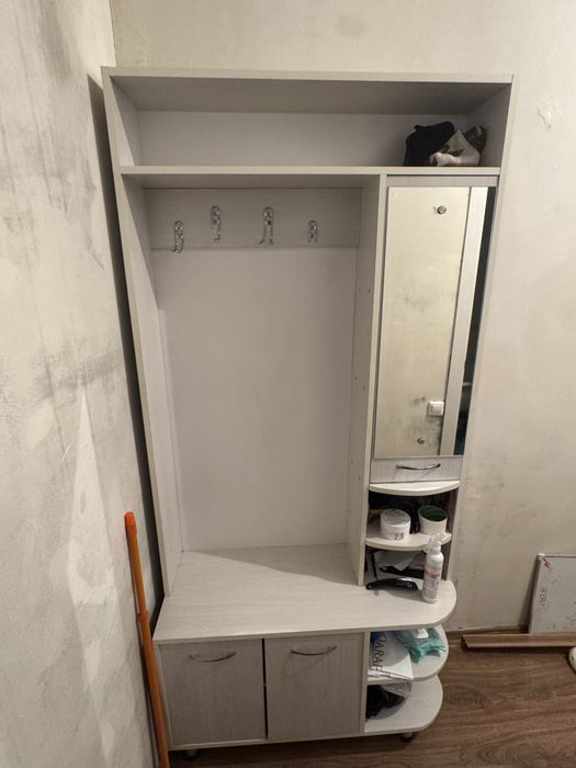 Продам Прихожую