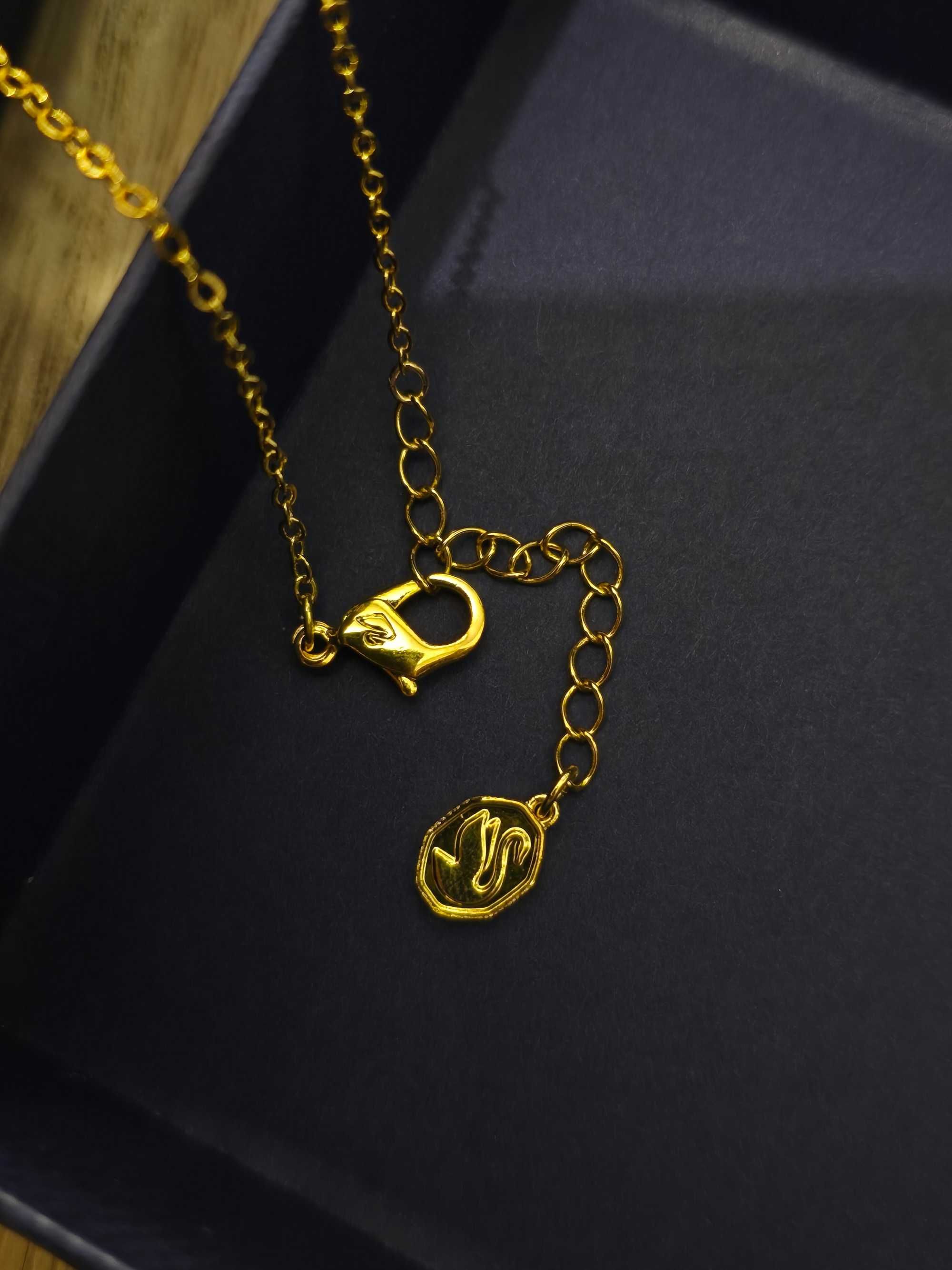 Lantisor Swarovski Piatra Miscatoare ~ Nou