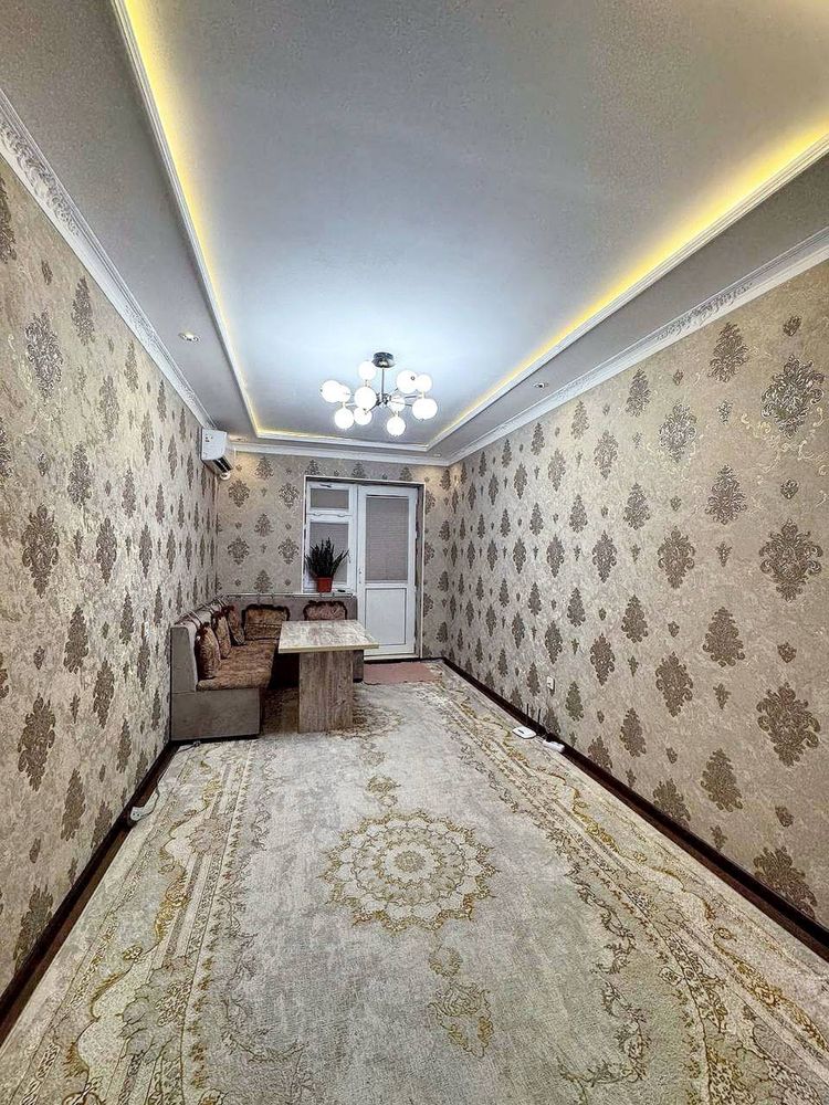 Fargona shaxar oybek radomdi yonida kunli kvartira bor bezzaks quyamiz