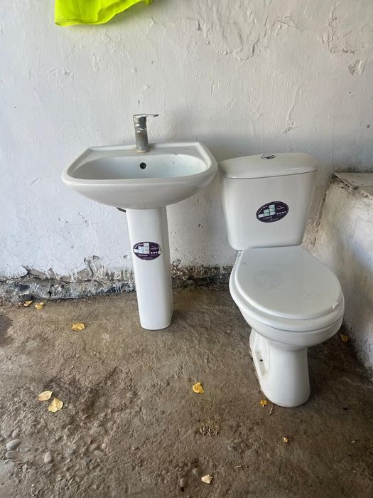 Унитаз, раковина