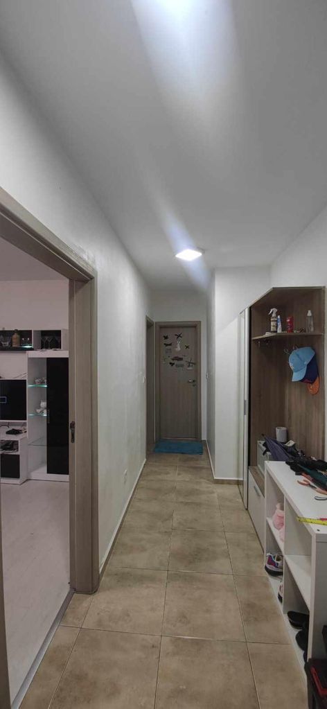 Дава се под наем Двустаен апартамент в София, Полигона - 85 кв.м за 700 € - Снимка #4
