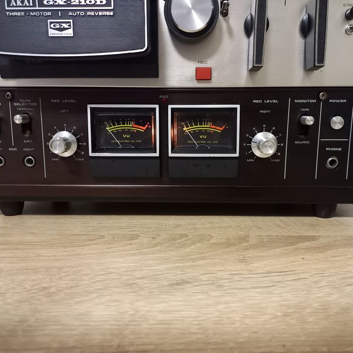 Magnetofon Akai gx-210 d,impecabil,ca nou