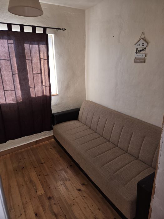 Дава се под наем Къща в с. Изворище, Област Бургас - 55 кв.м за 153 € - Снимка #4