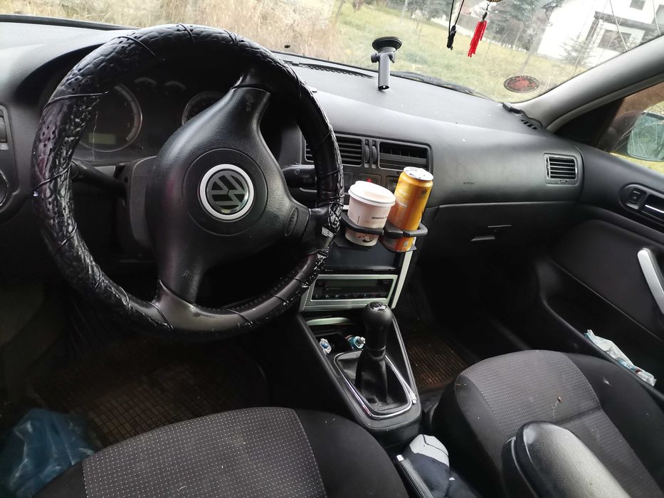 Volkswagen Bora 2003 diesel 1.9 în matriculat ro perfect funcțional,