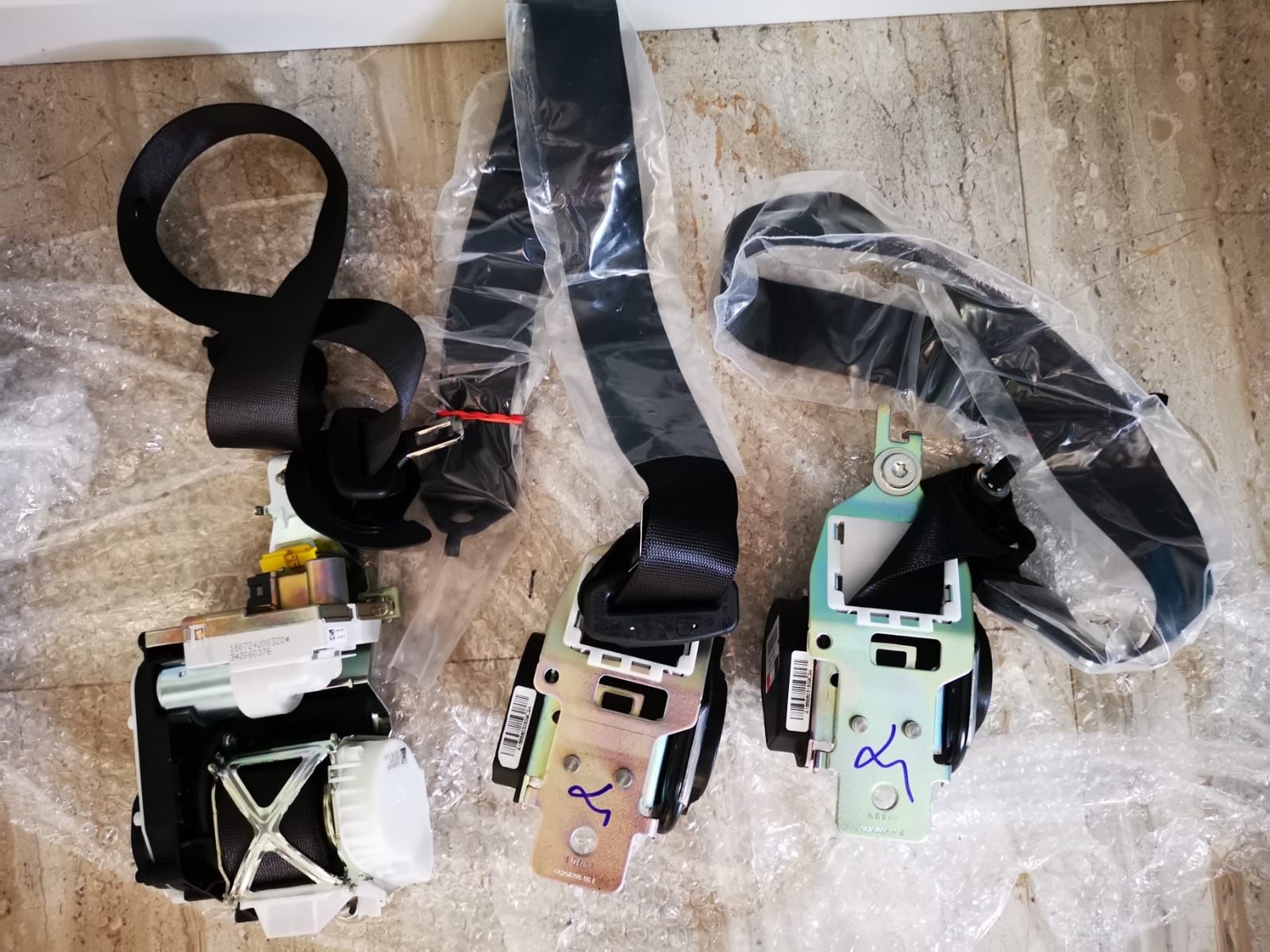 Centuri Mercedes GLE / ML W166 spate + stanga fata Pre-Safe