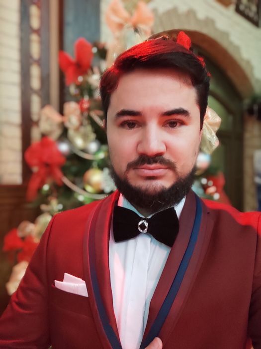 Ведущий на английском