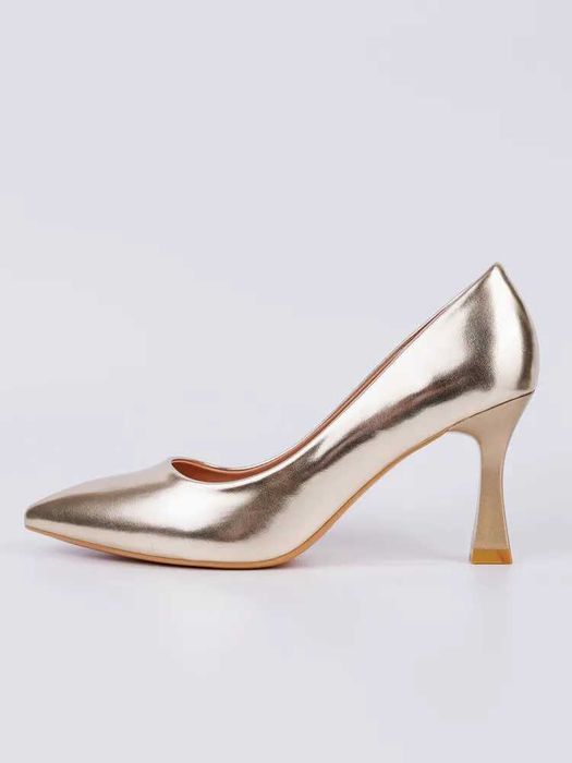 Туфли-лодочки в золотом цвете, размер 39