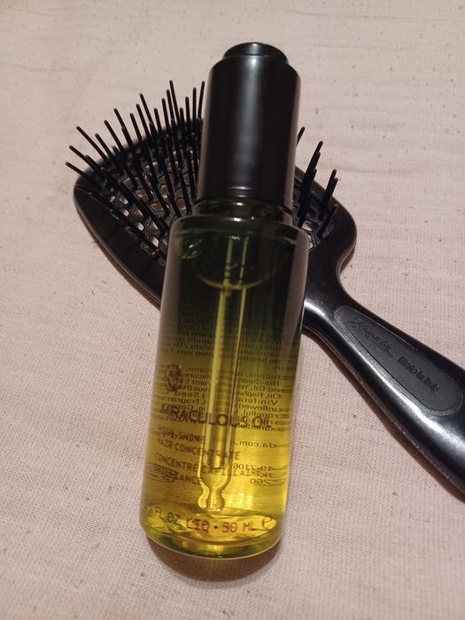 Aveda новото miraculous shine oil + карбонова четка
