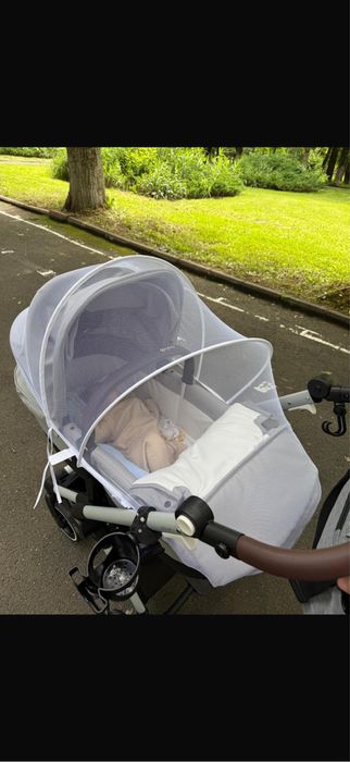 Cybex Eos Basic Lux (fără cadru) - 600 lei