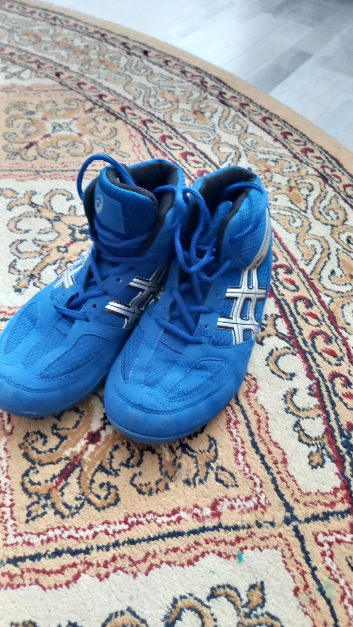 Борцовки Asics.новые