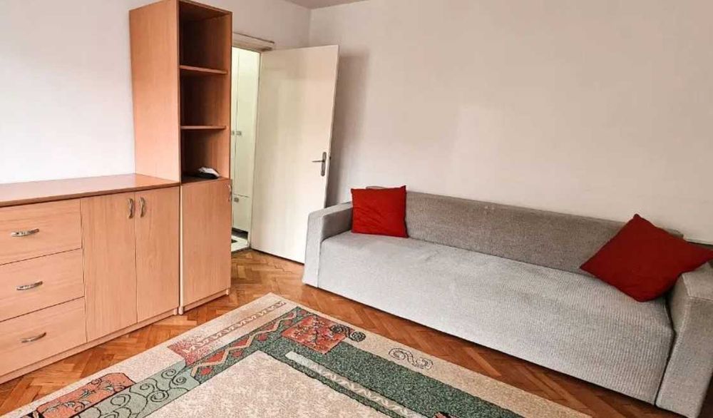 Дава се под наем Двустаен апартамент в Пловдив, Кършияка - 60 кв.м за 219.3 € - Снимка #1