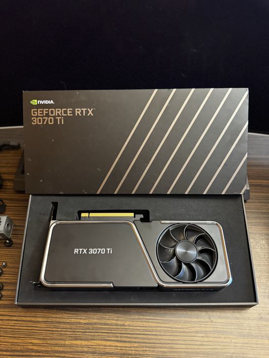 VAND placa video nVidia RTX 3070 TI Founder’s Edition IMPECABIL