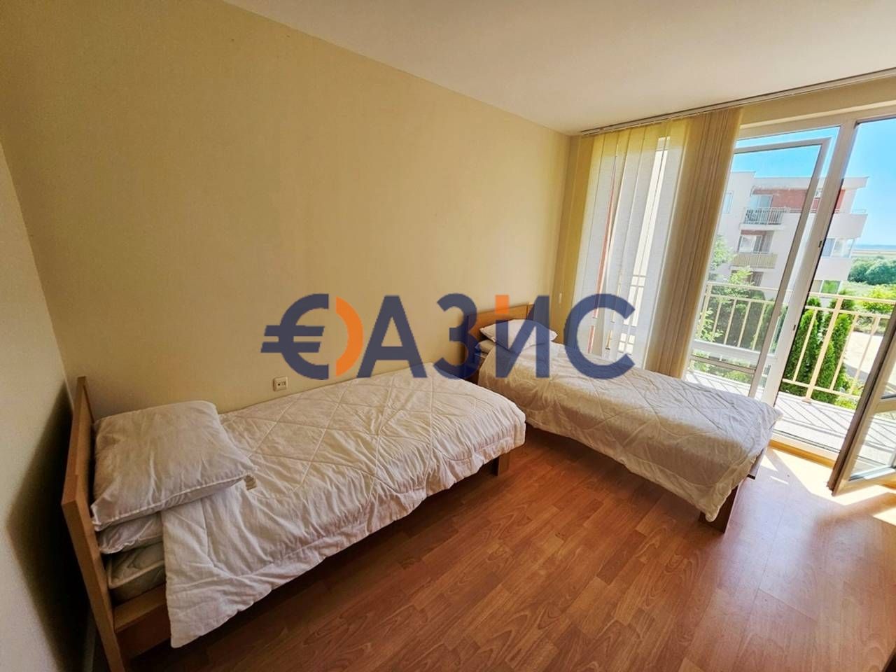 Продава се Едностаен апартамент в к.к. Слънчев бряг - 33 кв.м за 1016 €/кв.м - Снимка #1