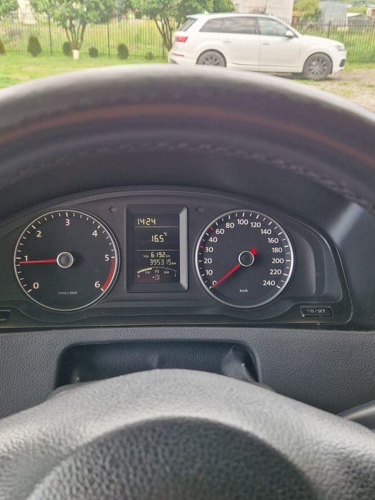 Vând Volkswagen T5