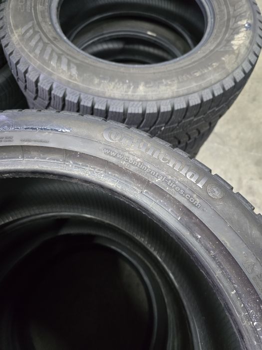 4x 235/45/19 M+S CONTINENTAL Stare excelentă