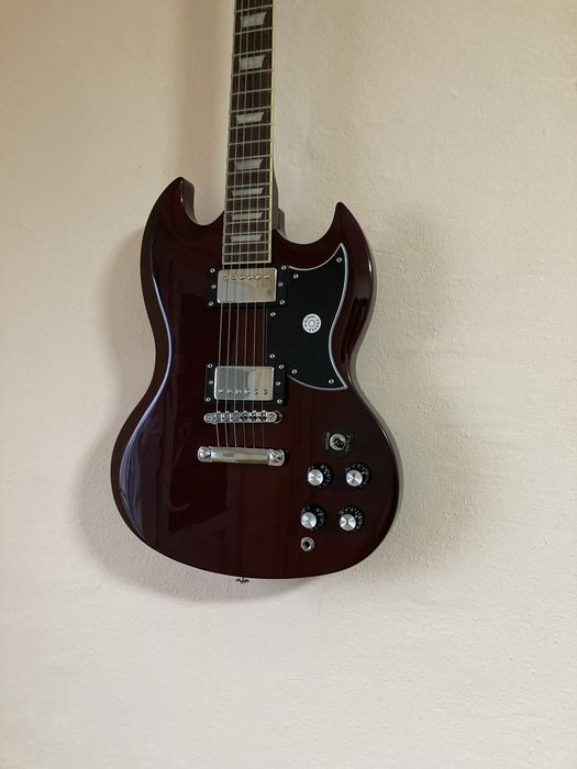 Vand sau schimb Chitara electrica SG