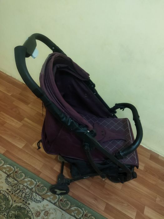 Продам коляску за 3000 тенге