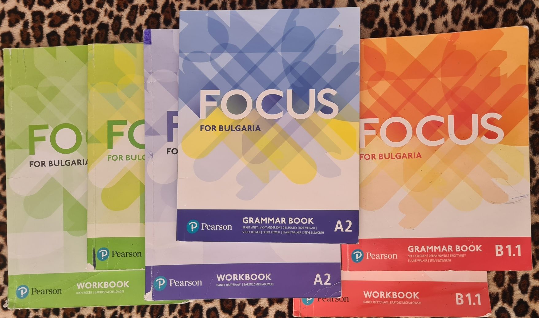 Попълнени учебни тетратки Focus 8клас