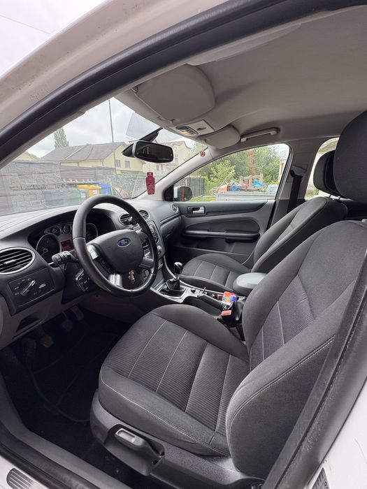 Ford focus 2 facelift 2010