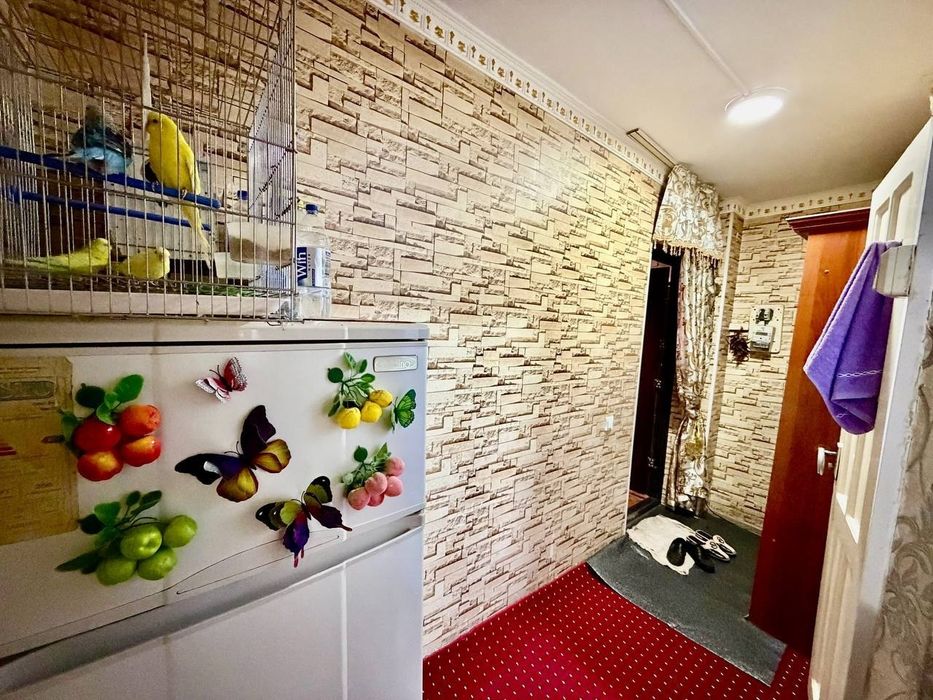 Без маклера, квартира в одном шаге от метро Новза.