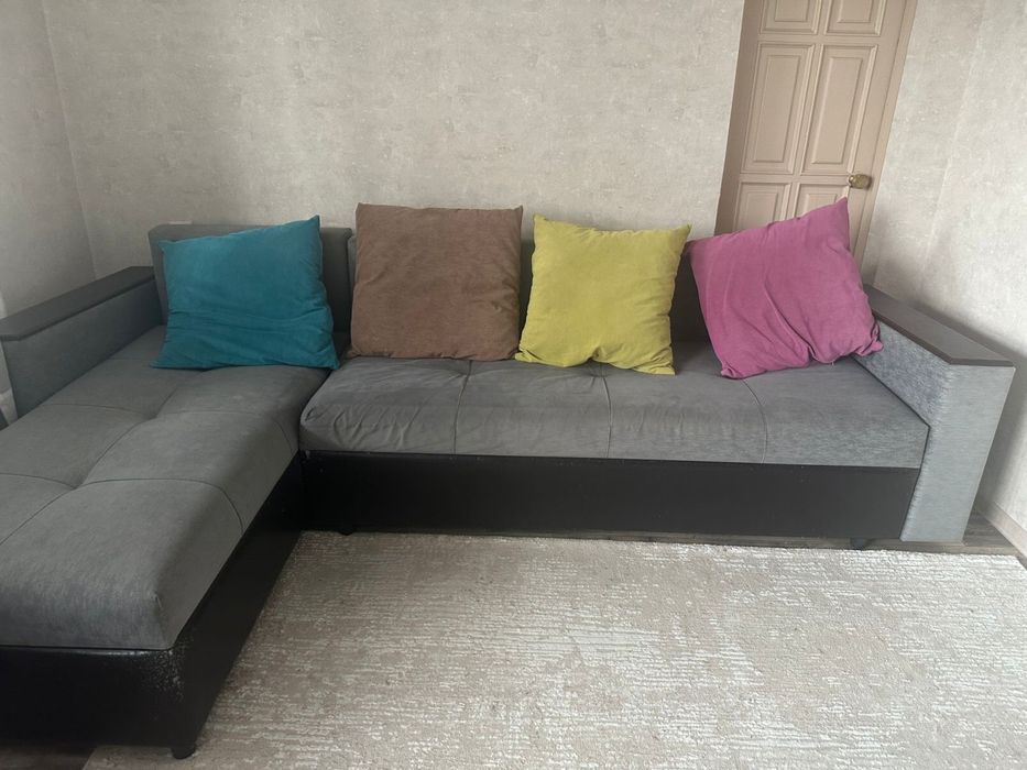 Диван б/у в отличном состоянии