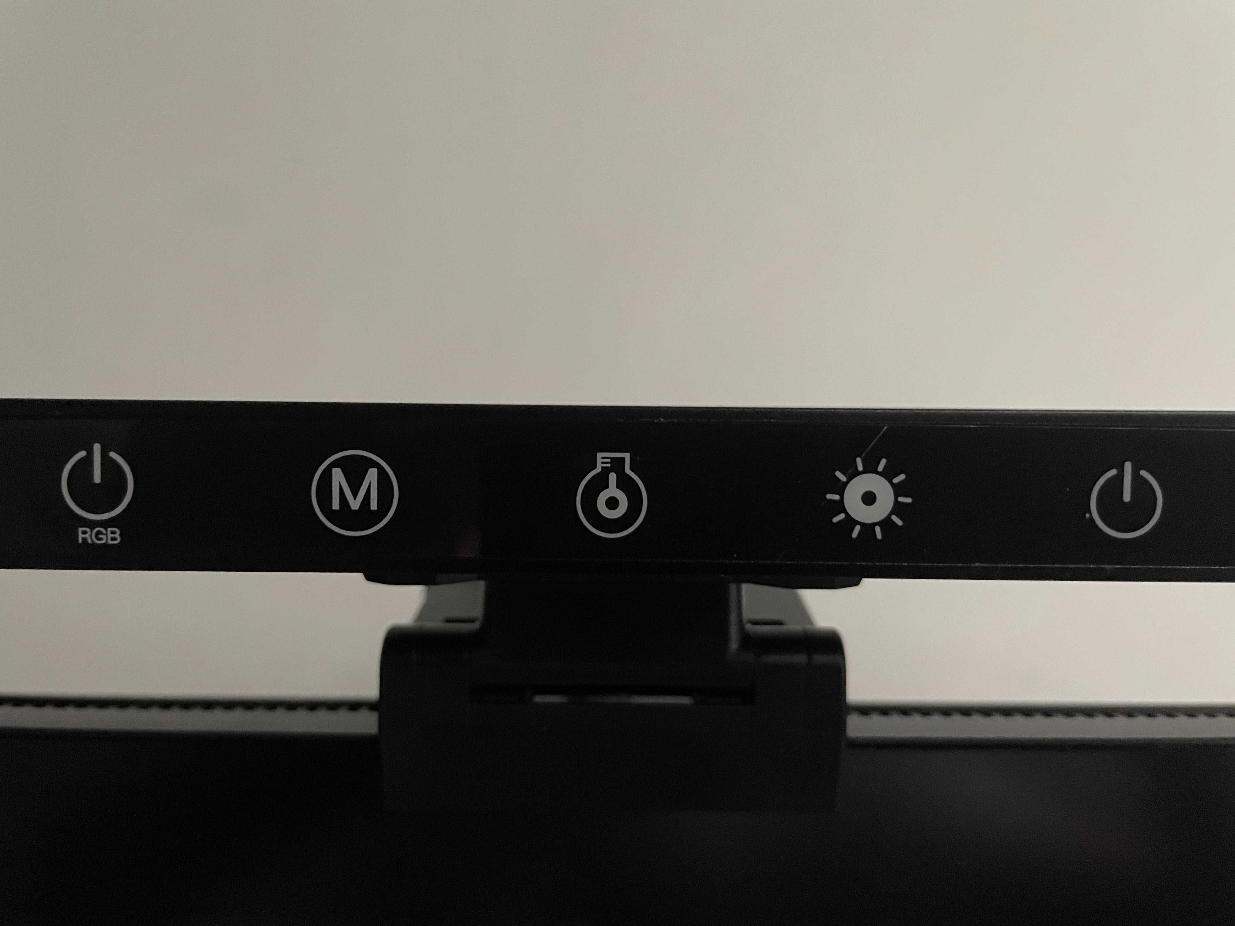LED лампа за монитор