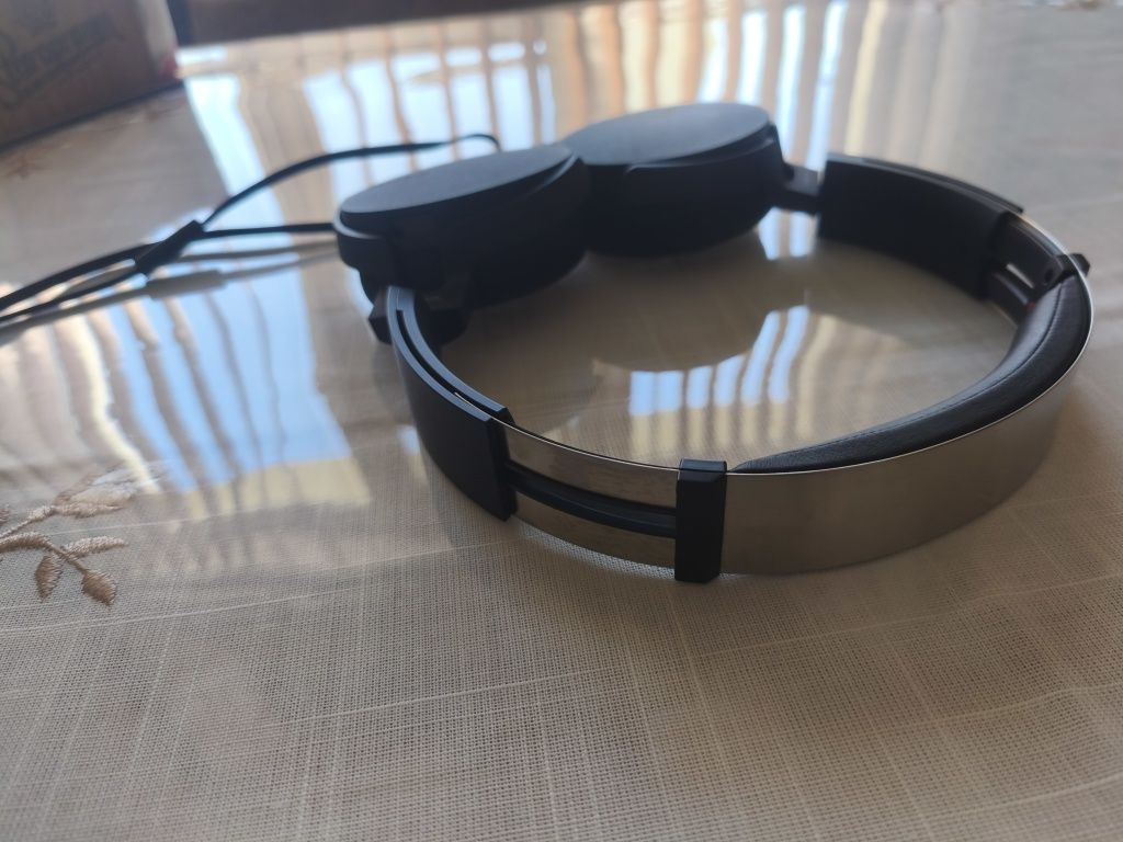 Слушалки SONY MDR-XB550