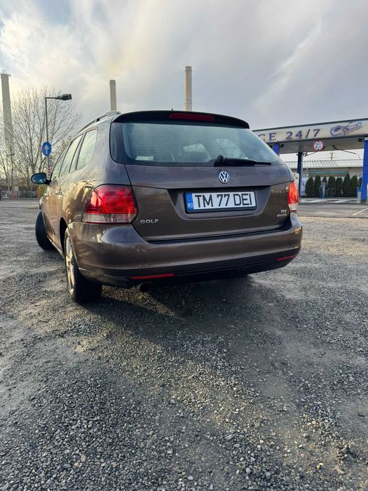 Vând VW Golf 6 Break (2011) - 1.6 TDI - Navigație - Proprietar