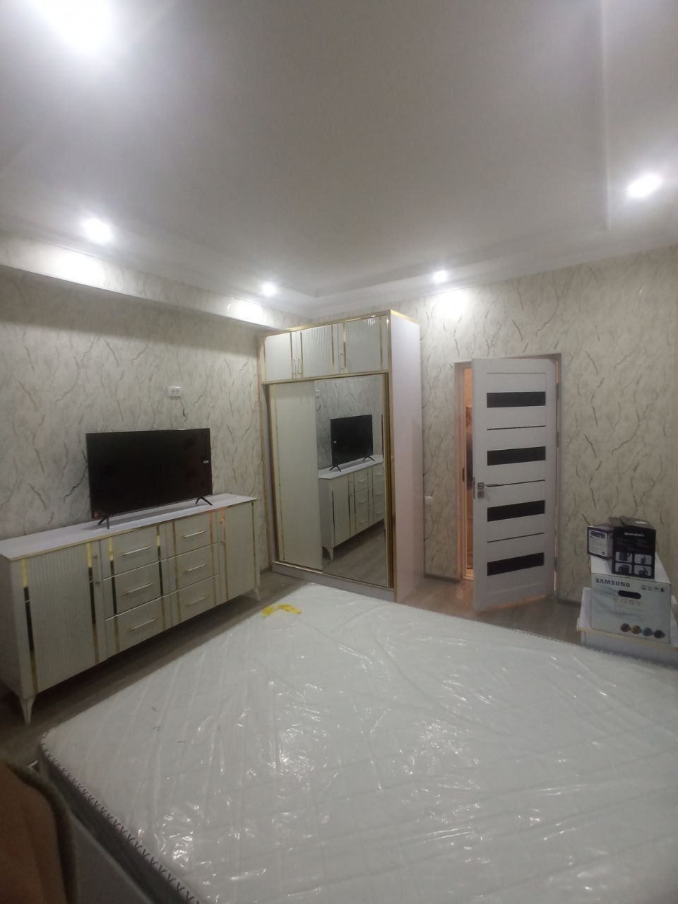 Сдается 2/2/8 Смарт Сити 350$