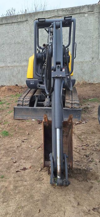 Inchiriez Buldoexcavator/miniexcavator/nacela PRB/manitou/semi-remorca