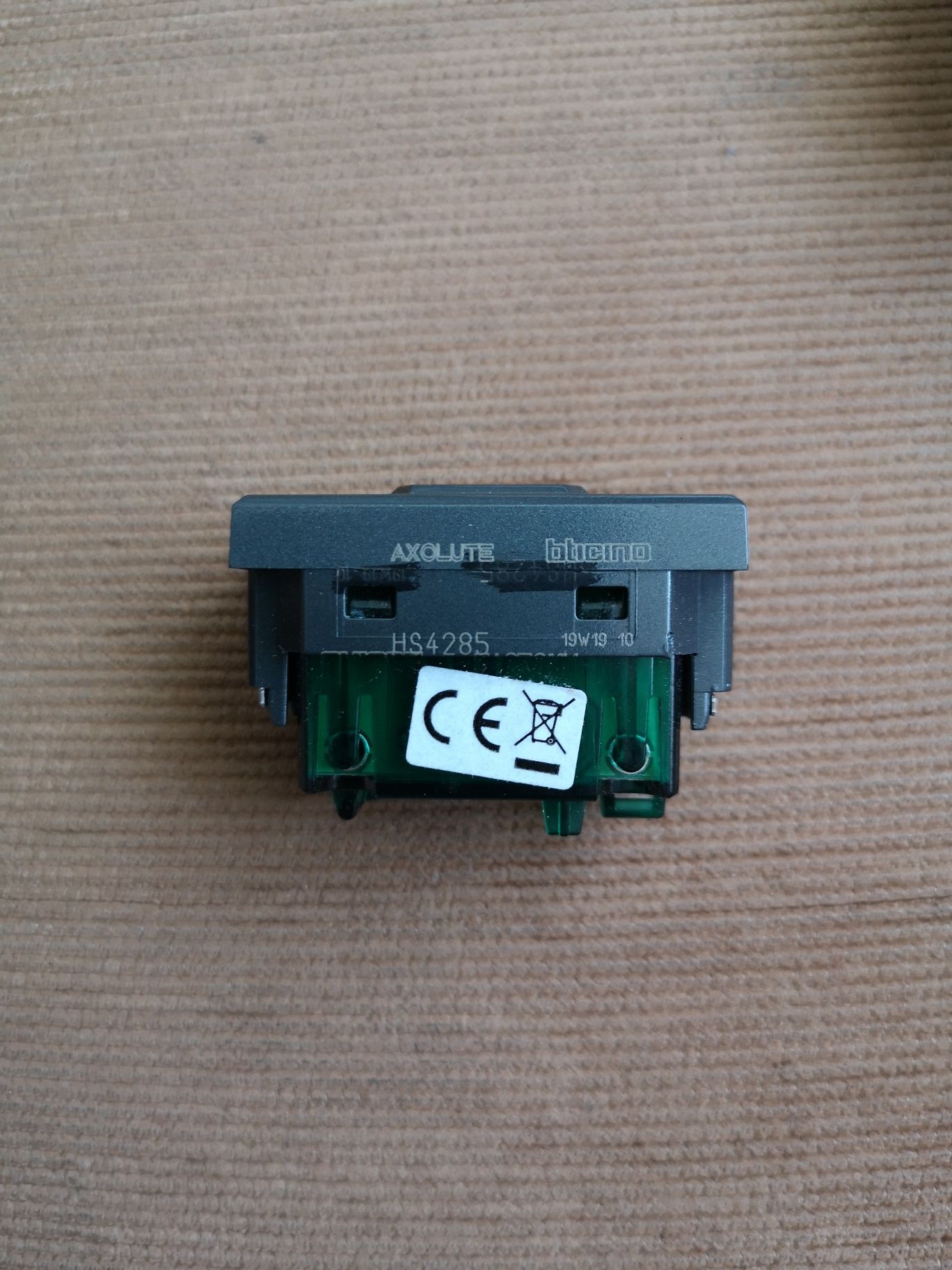 Priza/conector USB Axolute Bticino 1M  - NOU