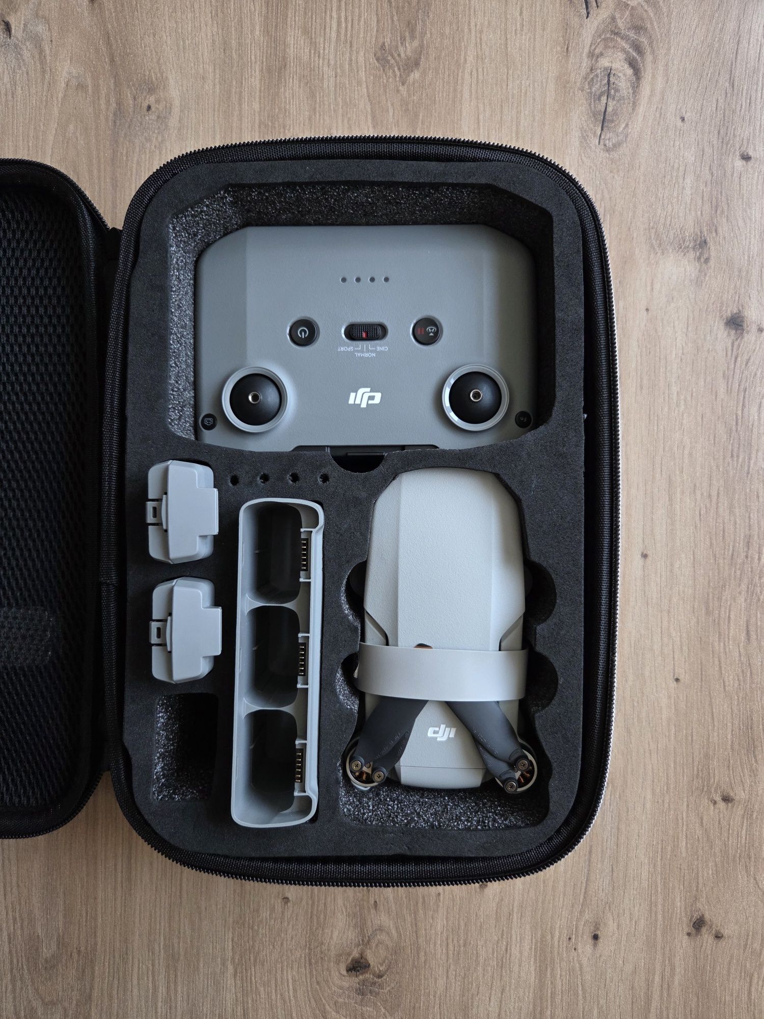 ПРОМОЦИЯ Като нов! Dji mini 2 4к / 2 + 1 нова батерии / кейс / dji