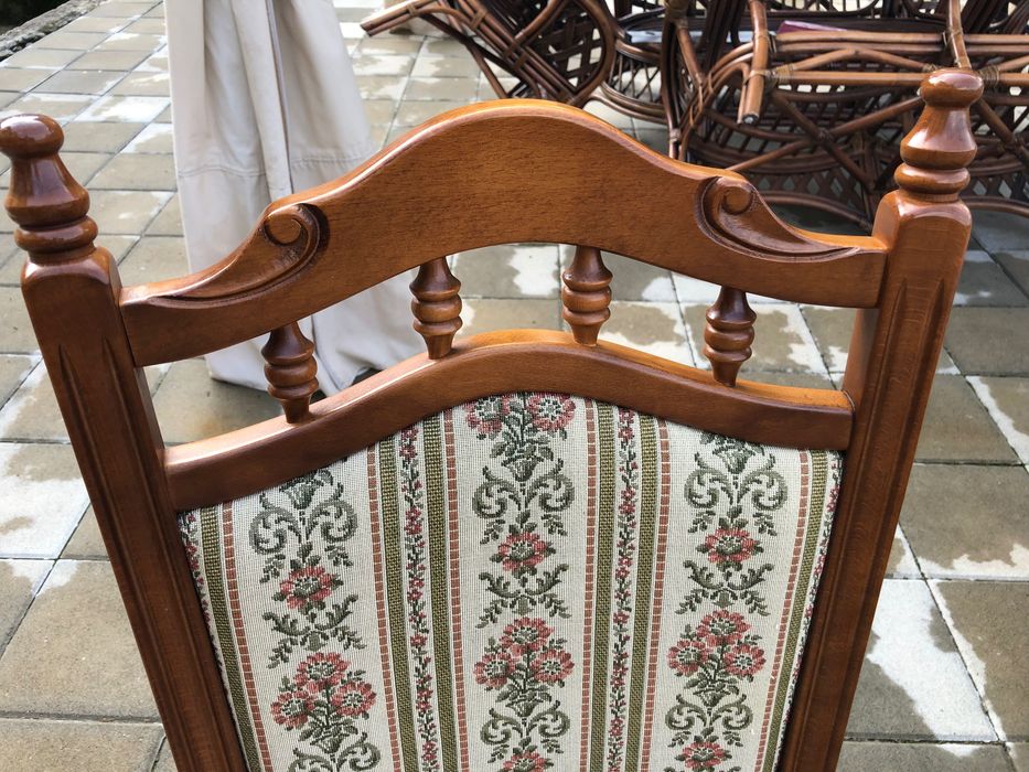 Трапезна маса със 6 стола