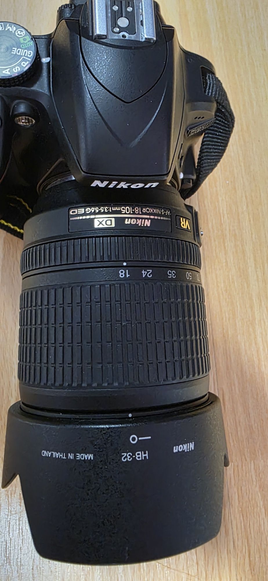 Фотоапарат Nikon D3300 + обектив Nikon 18-105mm