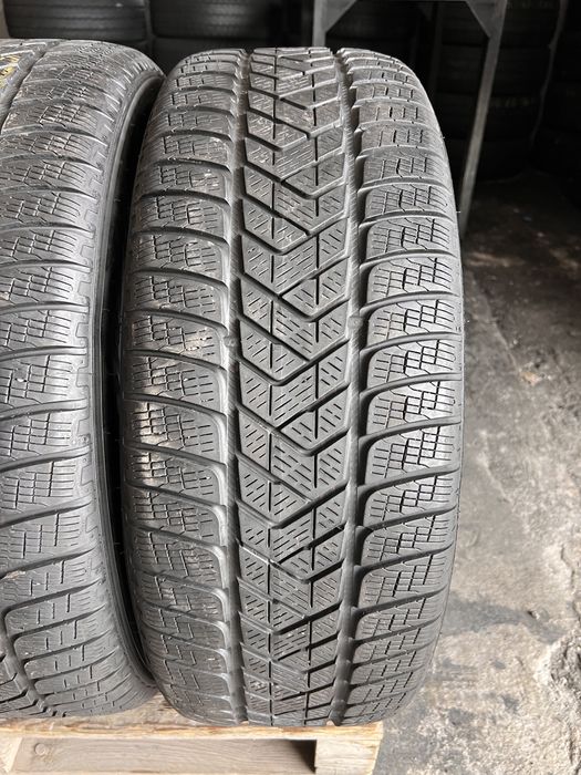 4 anvelope iarna 235/60/18 , Pirelli , DOT 2022 !