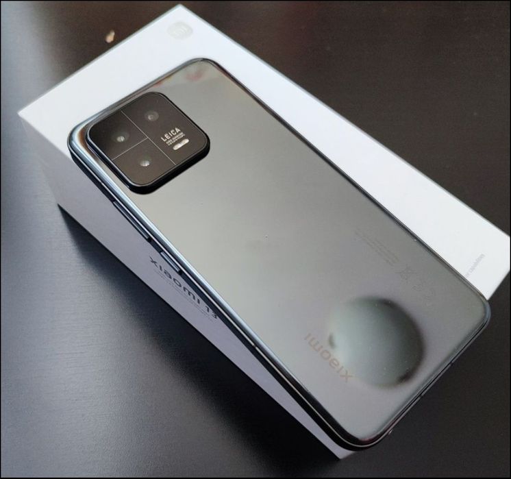Xiaomi 13 modelul flagship