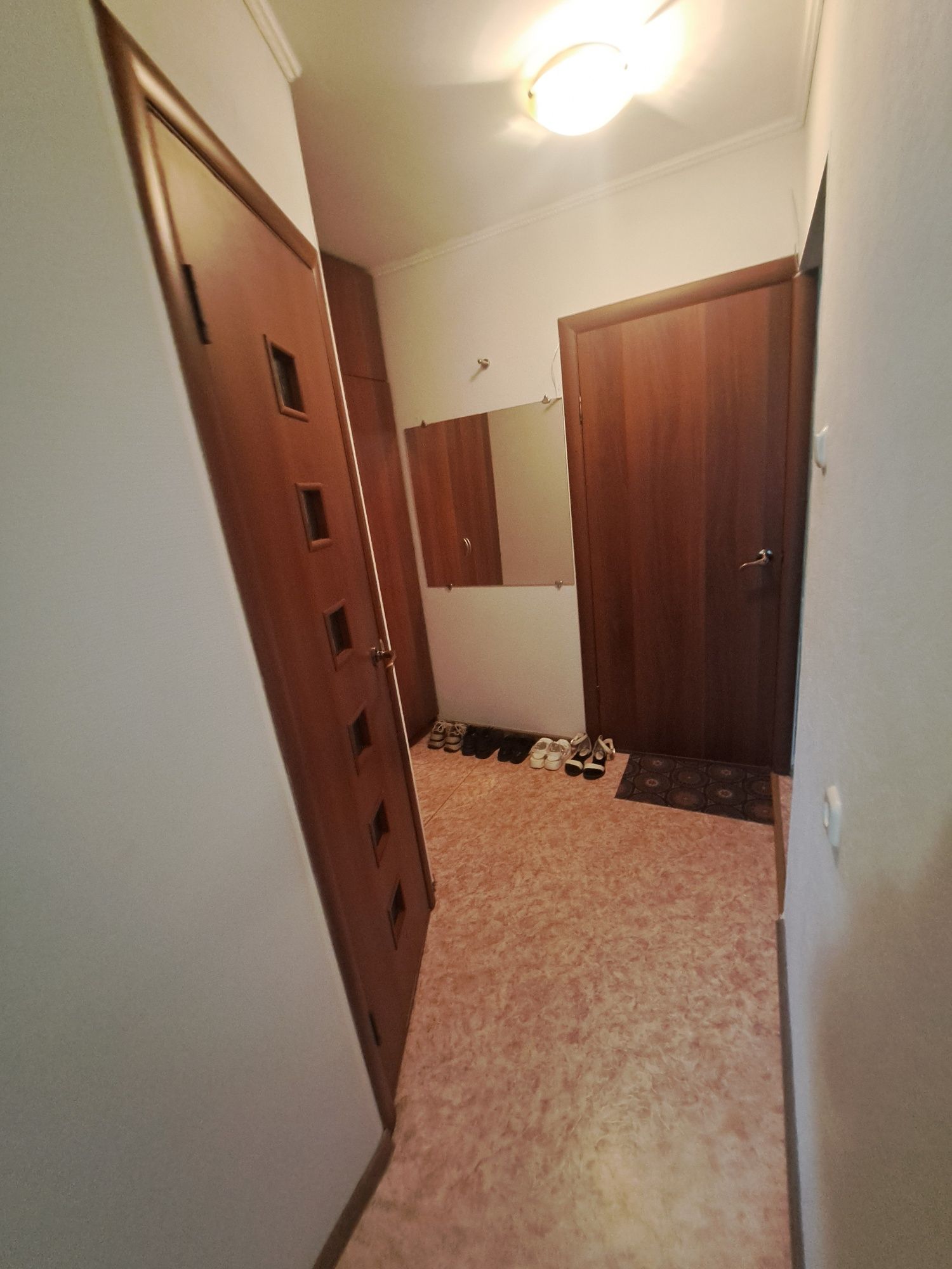 Продаём однокомнатную квартиру на 4ом микрорайоне
