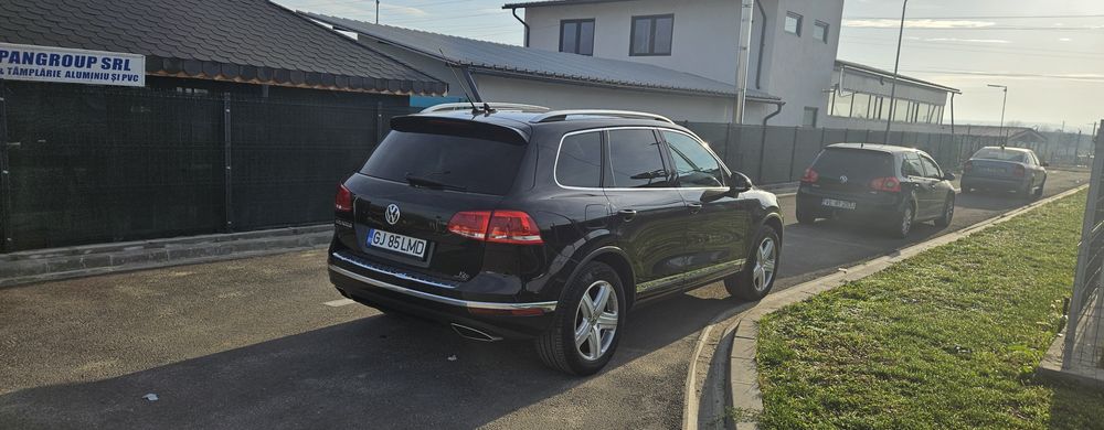 De vinzare WV TOUAREG 2015 pret fixx