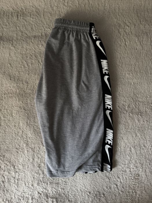 Продам Шорты Nike